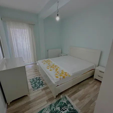 M Apartment 2 With Balcony Peshkopi